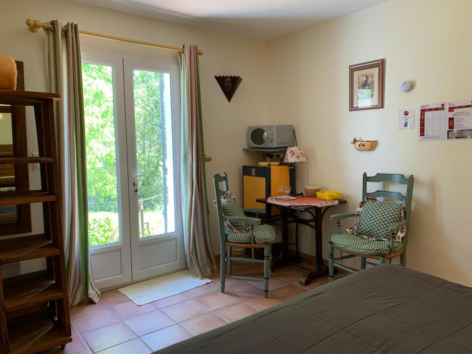 Chambres D'Hotes "La Nesque" Венаск Екстер'єр фото